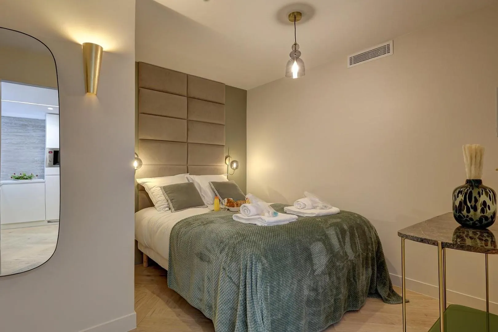 369 Suite Fondary 5 - Superb Apartment In Paris 0*,  Frankrig
